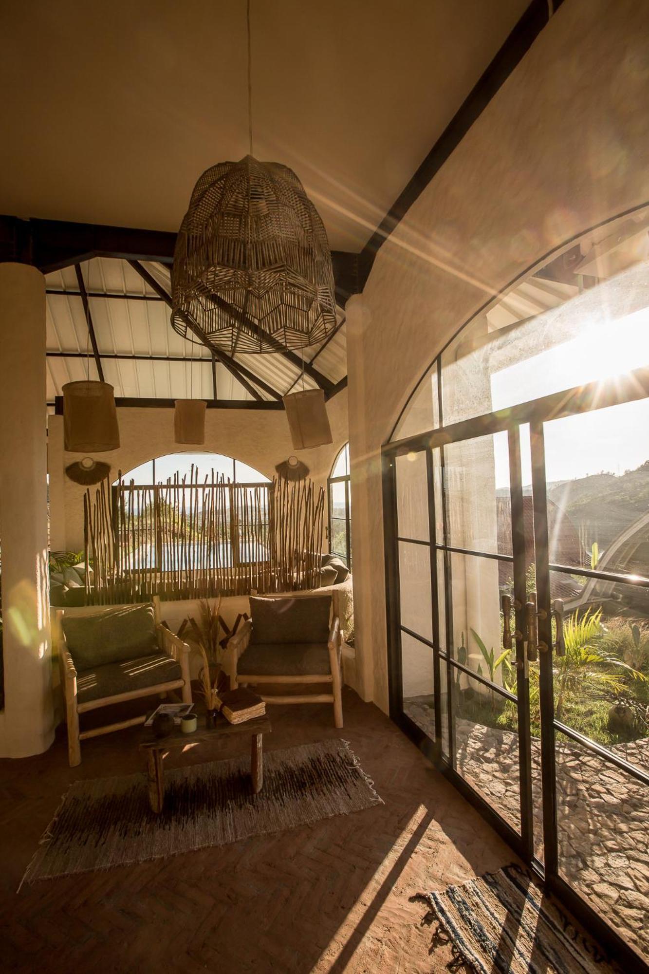 Drop In Surf Lodge Kuta  Экстерьер фото