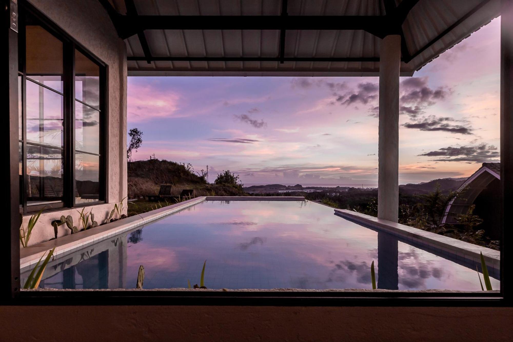 Drop In Surf Lodge Kuta  Экстерьер фото