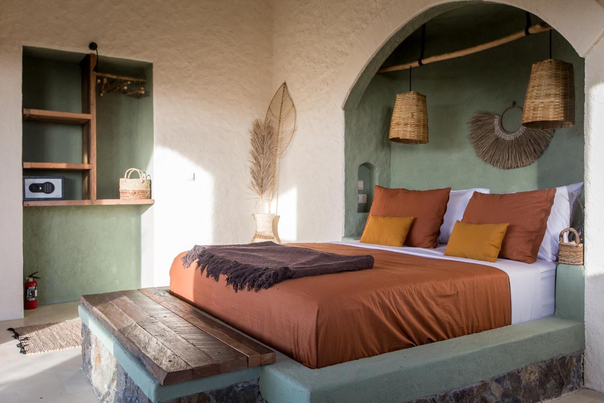 Drop In Surf Lodge Kuta  Экстерьер фото