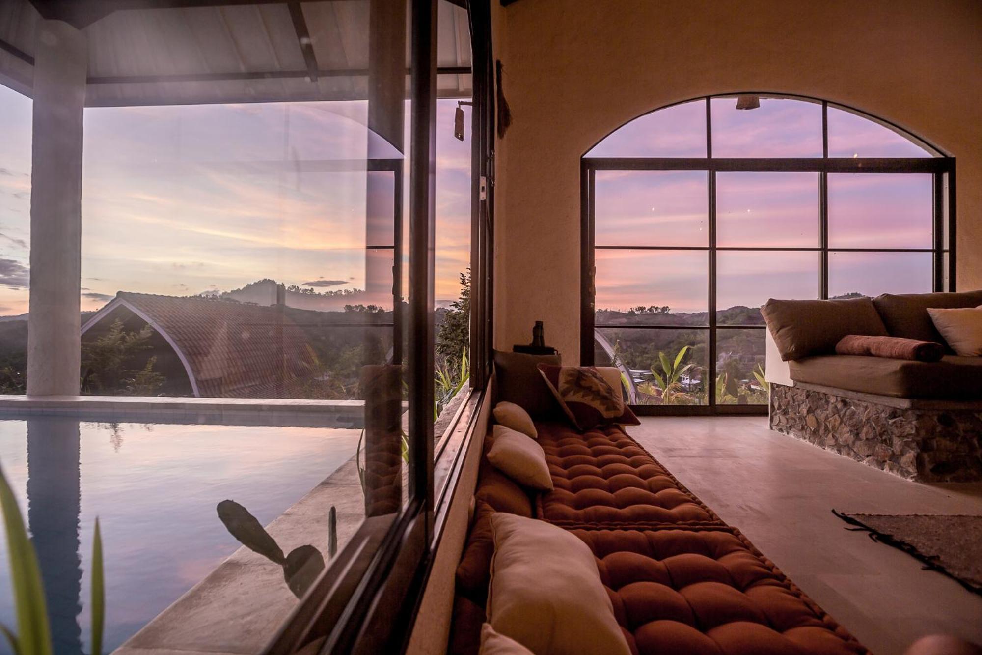 Drop In Surf Lodge Kuta  Экстерьер фото